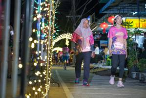 BIB: 930, 18906
                            <button type="button" onclick="openModal(24677782)" class="btn btn-primary btn-sm float-right btn-popup" data-toggle="modal" data-target=".modal-high-quality">
                        <i class="fas fa-shopping-cart"></i> Add to Cart
                    </button>
                                            <button type="button" onclick="isThisMe(24677782, true)" class="btn btn-success btn-sm float-right btn-popup btn-isme hidden" data-toggle="tooltip" data-placement="bottom" title="นี่คือรูปของคุณใช่ไหม คลิกที่นี่เพื่อเอาเข้าอัลบั้ม">
                        <i class="fas fa-plus"></i> Add to album
                    </button>
                    <button type="button" onclick="isThisMe(24677782, false)" class="btn btn-warning btn-sm float-right btn-popup btn-isnotme hidden">
                        <i class="fas fa-ban"></i> Remove from album
                    </button>